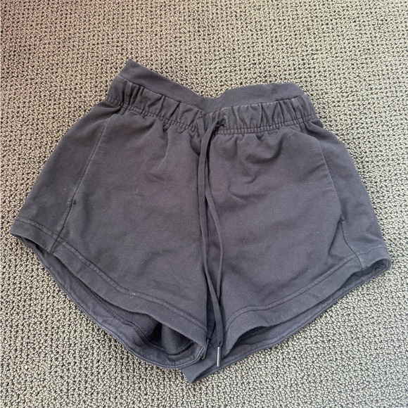 lululemon athletica Pants - Black lululemon tie up shorts. Super cute! Size 2.